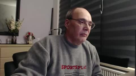 nightkeeper63 online show from January 18, 10:02 pm