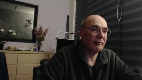 nightkeeper63 online show from April 3, 11:36 pm