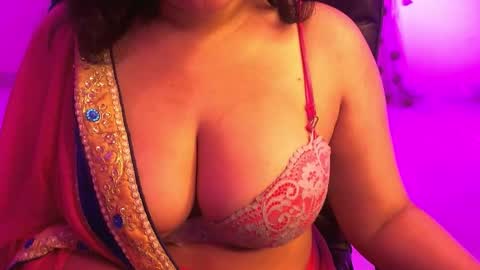 nightqueen107446 online show from October 18, 2:36 am