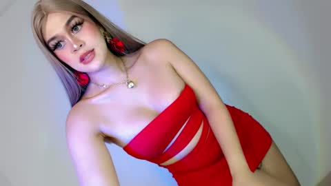 Snapshot of nightwalker28 chatting on February 10, 1:03 am Katie online show from February 10, 1:03 am