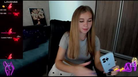 Snapshot of nigo_nika chatting on September 23, 11:57 am nigo_nika online show from September 23, 11:57 am