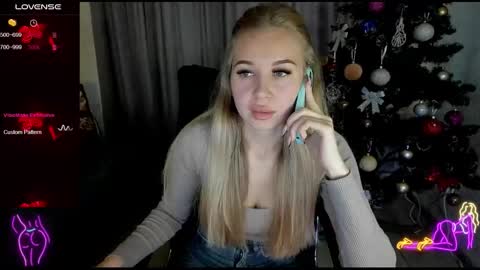 Snapshot of nigo_nika chatting on November 29, 12:41 pm nigo_nika online show from November 29, 12:41 pm