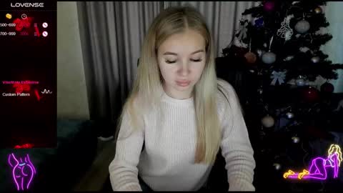 nigo_nika online show from December 23, 9:07 am