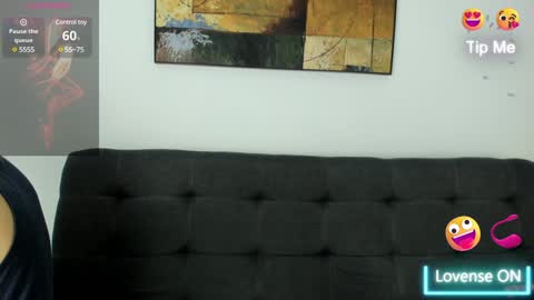 Snapshot of niick_adams chatting on January 25, 1:30 pm Nick online show from January 25, 1:30 pm