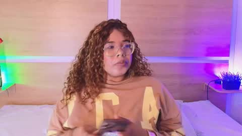 Call me Nicky online show from March 25, 7:20 pm