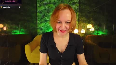 Snapshot of nika_gentle chatting on December 10, 6:33 am Nika online show from December 10, 6:33 am