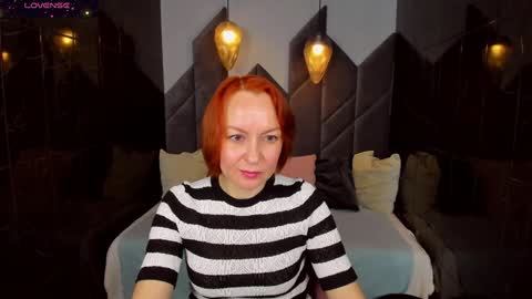 Snapshot of nika_gentle chatting on December 20, 5:36 am Nika online show from December 20, 5:36 am