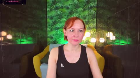 Snapshot of nika_gentle chatting on December 21, 5:47 am Nika online show from December 21, 5:47 am