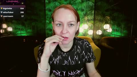 Snapshot of nika_gentle chatting on January 6, 12:46 pm Nika online show from January 6, 12:46 pm