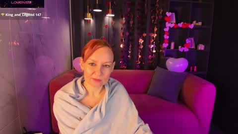 Snapshot of nika_gentle chatting on February 14, 6:45 am Nika online show from February 14, 6:45 am