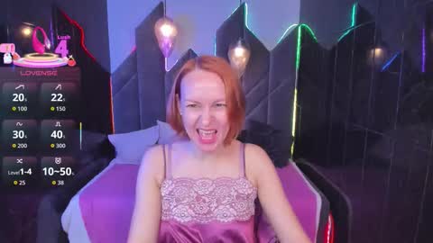 Snapshot of nika_gentle chatting on October 9, 7:50 am Nika online show from October 9, 7:50 am