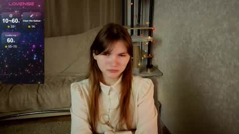 Snapshot of nika_omg chatting on November 22, 8:52 pm Nika online show from November 22, 8:52 pm