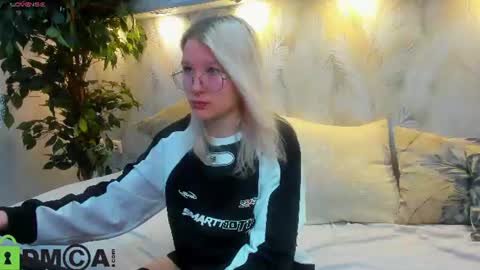 Nika Sm online show from August 6, 9:22 am