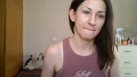 nika_smily online show from May 25, 4:40 am