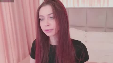 Snapshot of nikaletta chatting on April 28, 9:25 am Nika online show from April 28, 9:25 am