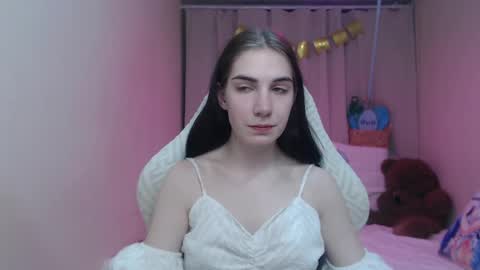 nikastarkk online show from April 7, 7:03 pm