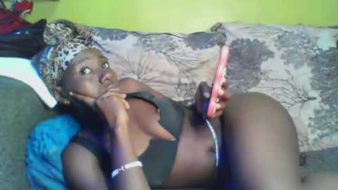 Snapshot of niki303424 chatting on February 24, 7:01 pm niki303424 online show from February 24, 7:01 pm