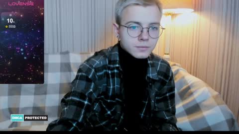 Snapshot of nikistorming chatting on December 28, 8:04 pm Niki online show from December 28, 8:04 pm