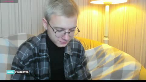 Snapshot of nikistorming chatting on December 29, 2:06 am Niki online show from December 29, 2:06 am