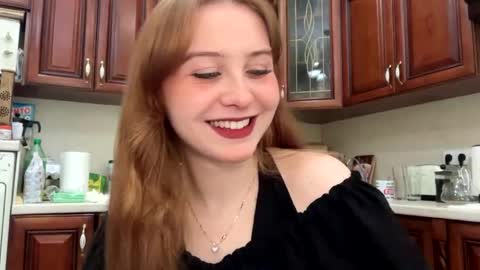 Amy online show from April 15, 1:07 pm