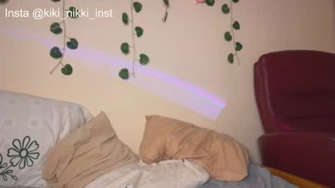 Snapshot of nikki_whatever chatting on June 21, 4:15 am nicolette online show from June 21, 4:15 am