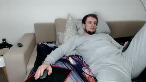 Nick online show from December 22, 7:00 pm