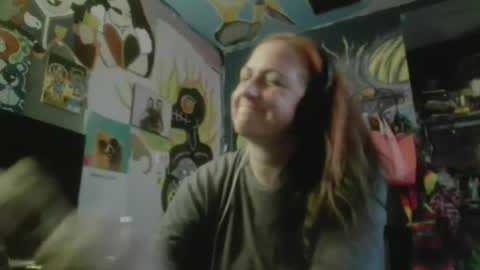 Nikkie online show from September 26, 8:35 pm