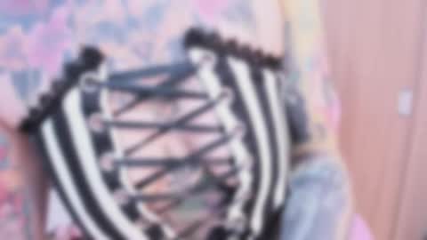 Nikki Ramone   online show from October 24, 9:44 pm