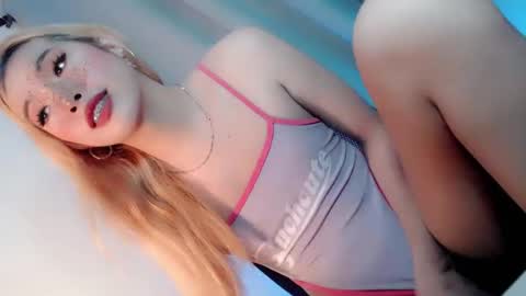 Snapshot of nikkita_hudson chatting on August 2, 12:20 am nikkita_hudson online show from August 2, 12:20 am