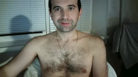 Snapshot of nikolas_vaz chatting on December 6, 9:35 pm nikolas_vaz online show from December 6, 9:35 pm