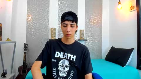Snapshot of nikolay_gregori chatting on March 5, 4:56 am online show from March 5, 4:56 am