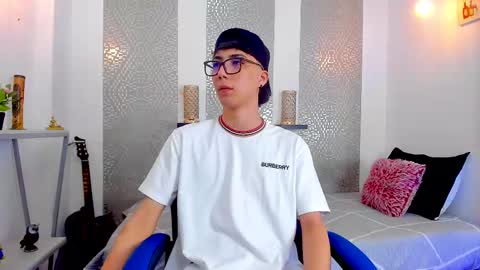 Snapshot of nikolay_gregori chatting on March 9, 4:16 am online show from March 9, 4:16 am