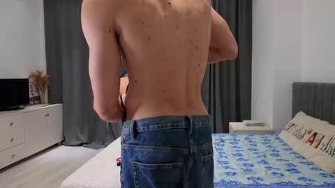 Snapshot of nikolesmyth chatting on February 28, 7:48 pm NykoleSmyth online show from February 28, 7:48 pm