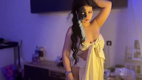 Snapshot of nikoli_naw chatting on October 29, 6:42 pm nikoli_naw online show from October 29, 6:42 pm