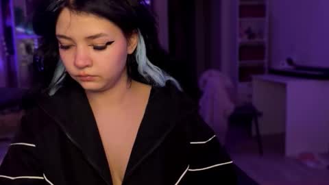 Snapshot of nikoli_naw chatting on November 13, 5:01 pm nikoli_naw online show from November 13, 5:01 pm