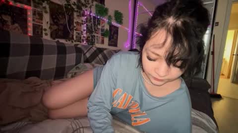 nikoli_naw online show from February 3, 2:53 am