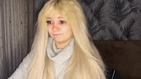 Snapshot of nikoli_naw chatting on May 21, 7:32 pm nikoli_naw online show from May 21, 7:32 pm