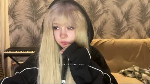Snapshot of nikoli_naw chatting on June 1, 7:48 pm nikoli_naw online show from June 1, 7:48 pm