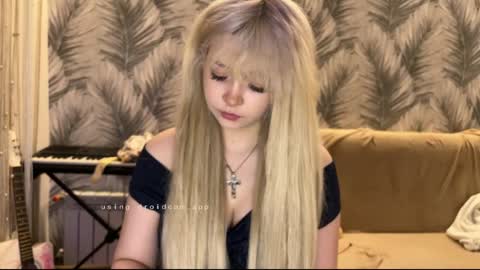 Snapshot of nikoli_naw chatting on June 3, 7:30 pm nikoli_naw online show from June 3, 7:30 pm