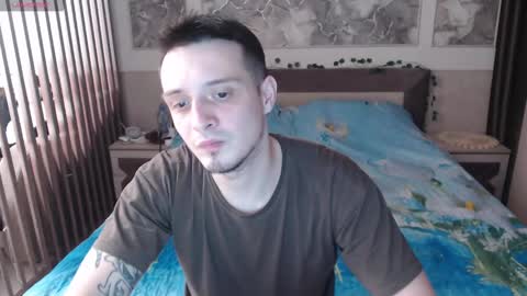 Snapshot of nikolos_vise chatting on January 11, 9:46 pm Nikolos online show from January 11, 9:46 pm