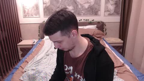 Snapshot of nikolos_vise chatting on January 20, 2:01 am Nikolos online show from January 20, 2:01 am