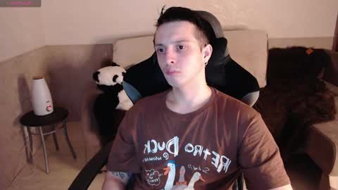 Snapshot of nikolos_vise chatting on January 30, 1:11 am Nikolos online show from January 30, 1:11 am