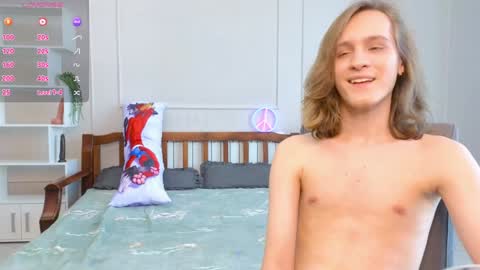 Snapshot of nikompell chatting on December 28, 6:06 am niko online show from December 28, 6:06 am