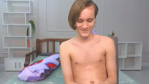 Snapshot of nikompell chatting on December 31, 4:16 am niko online show from December 31, 4:16 am