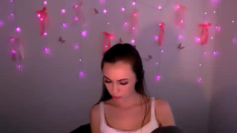 nikonara_ online show from June 3, 2:33 pm