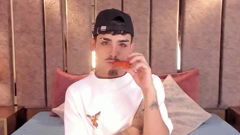 Niko Stone online show from April 2, 3:04 am