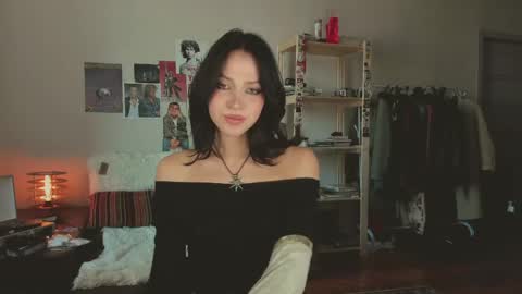 Veronica online show from April 12, 1:38 pm