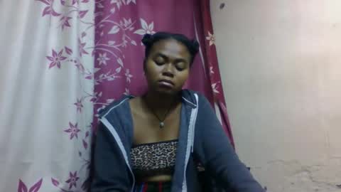 Snapshot of nilahmarie chatting on September 12, 1:11 pm nilah online show from September 12, 1:11 pm