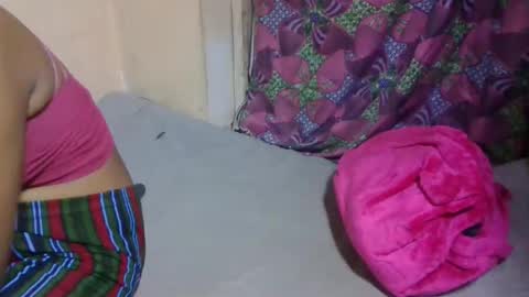 nilah online show from May 28, 7:44 pm