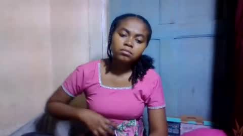 nilah online show from July 8, 8:52 am